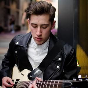 Meet your Posher, Ethan